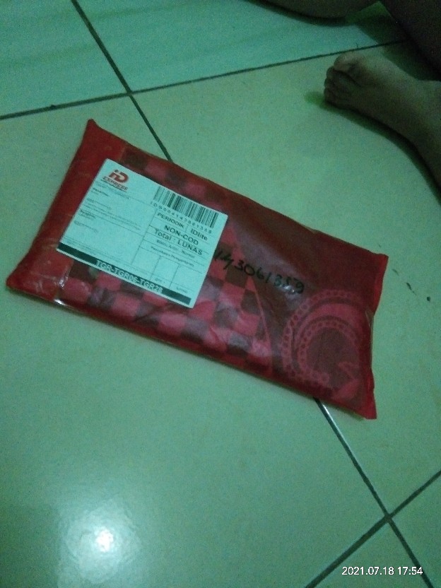 Sarung Batik Anak Halus Motif Wayang Gunungan - Warna Merah - Macan - Vespa - Naga Sarung Anak