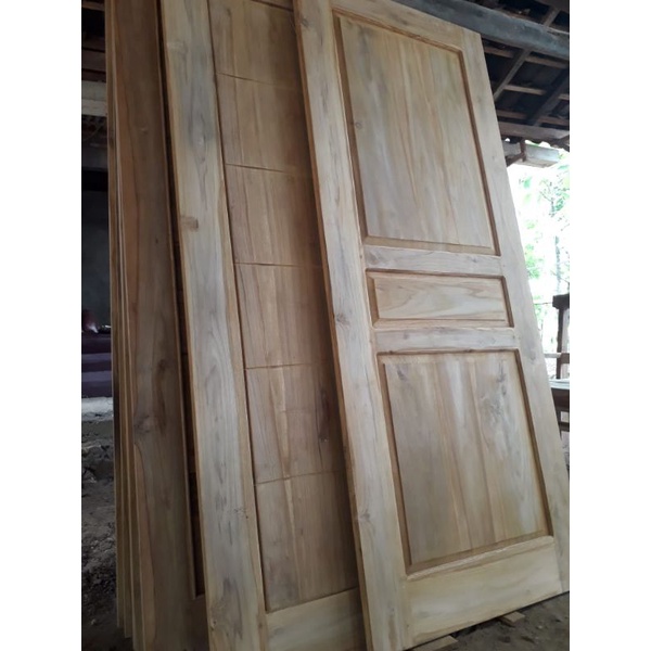Pintu jendela kaca kusen kayu jati