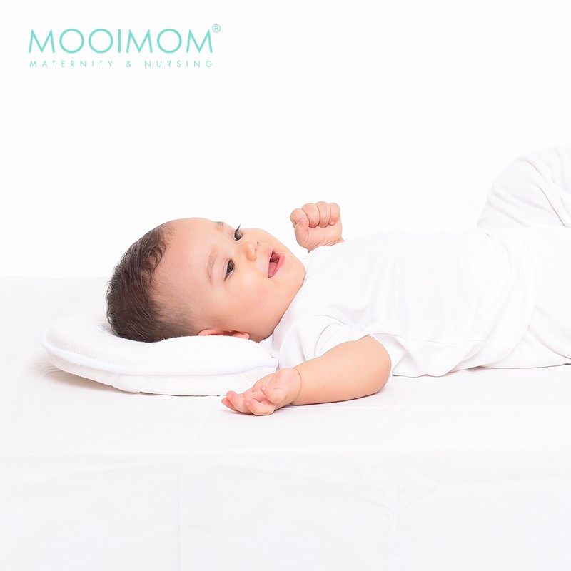 MOOIMOM Q90303W_F Flat-Head Prevention Pillow (Bantal Bayi)