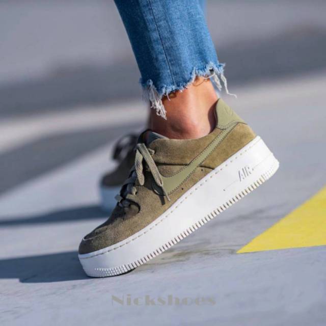 nike air force sage low khaki