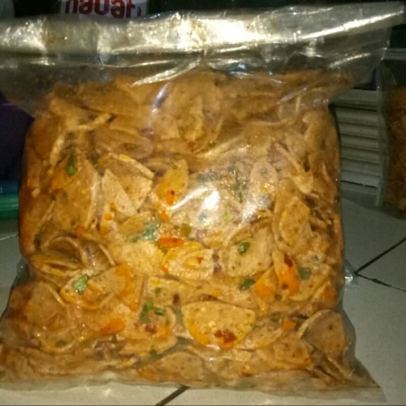 

Basreng pedas daun jeruk 1 kg