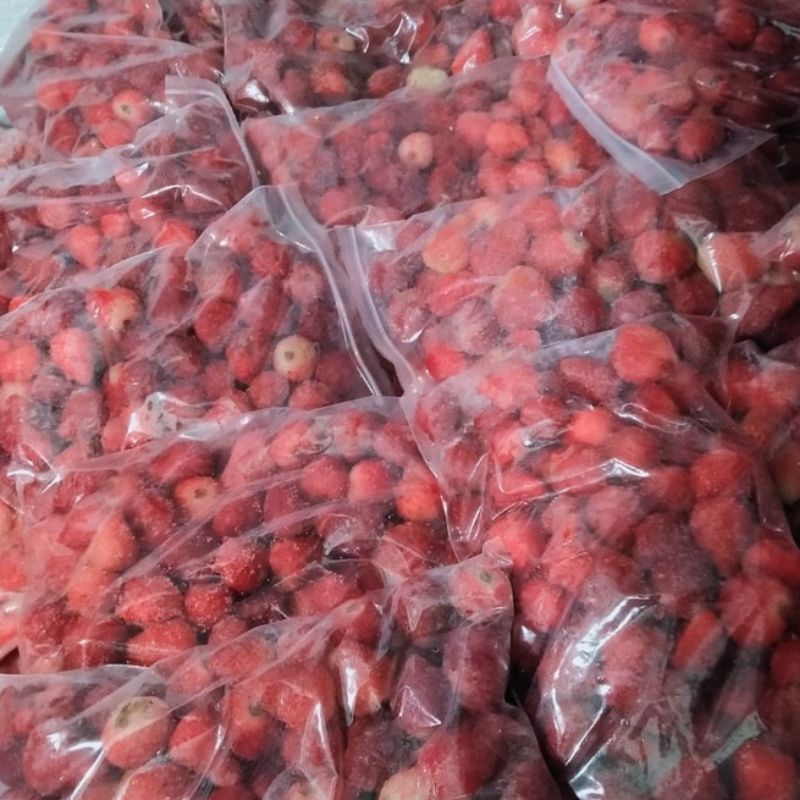 

Frozen Strawberry 1KG|strawberry frozen|buah frozen|buah beku|buah beku bandung|sandria082