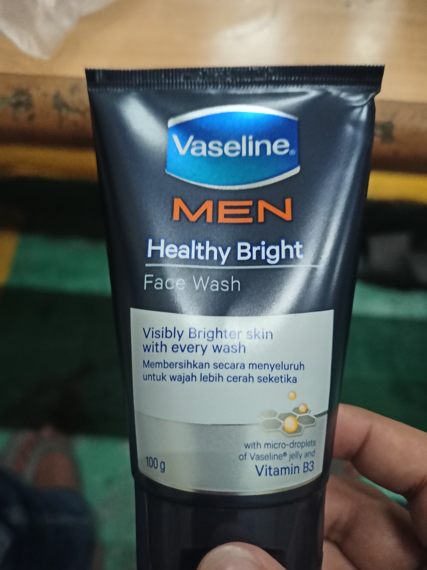 Vaseline Men Healthy White Face Wash 100gr Sabun Muka Pria Visibily Fairer Skin Shopee Indonesia