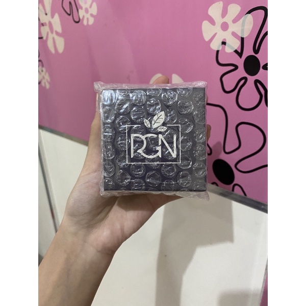 RGN REGINA BEAUTYCARE NIGHT BODY SERUM HAND AND BODY LOTION MENCERAHKAN FREE EMAS MURNI 0.025GR ORIG