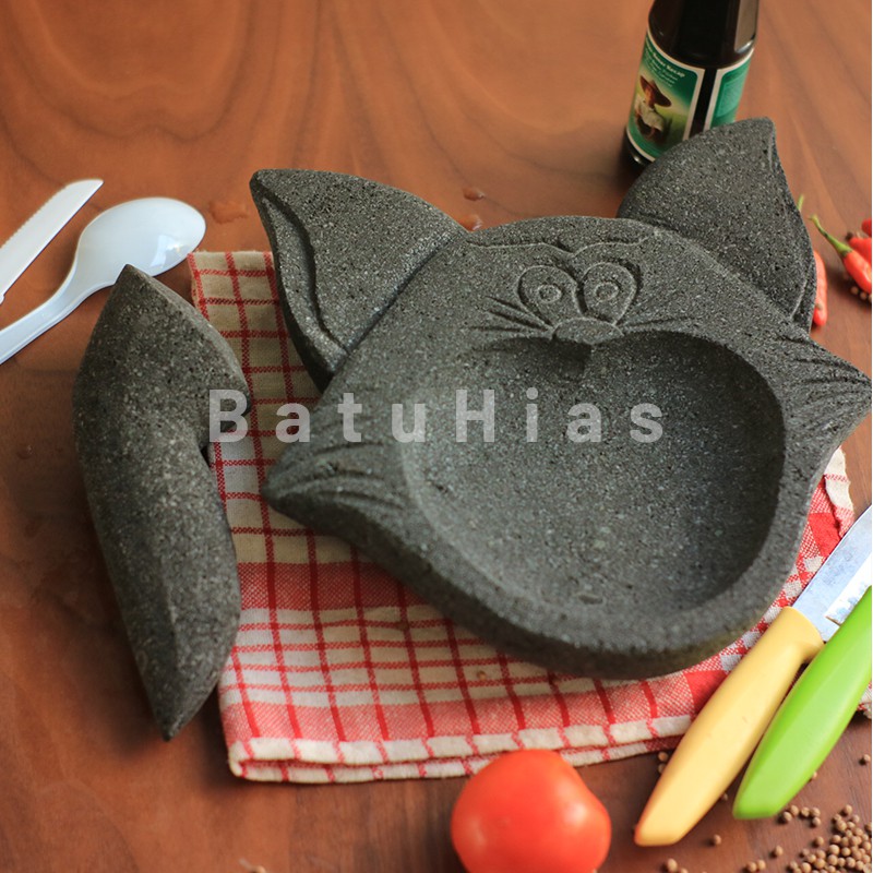 ( Ukuran Sedang ) Cobek Layah Coet dan Ulekan Munthu Uleg Ulegan Batu Lava Merapi Karakter TOM