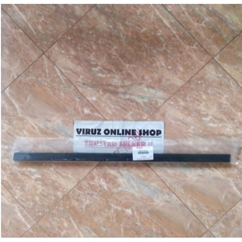 WEATHER STRIP WEATHERSTRIP PELIPIT KACA DALAM DEPAN SUZUKI SPLASH
