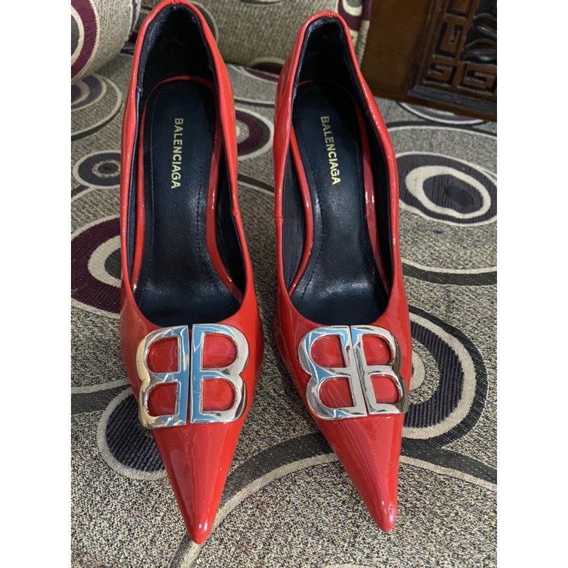 sepatu high heels balenciaga merah