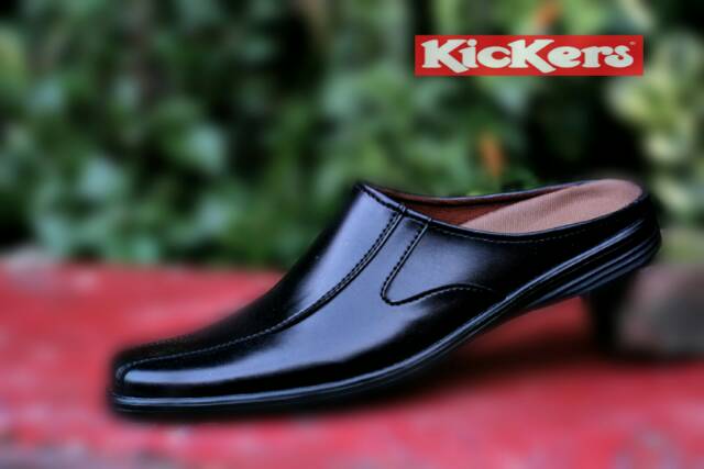 Sepatu Sendal / Bustong Kickers Kerja Formal Santai