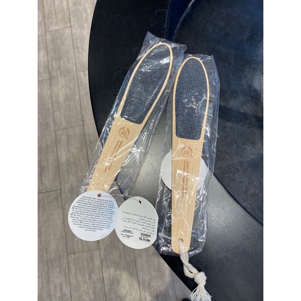 Jual THE BODY SHOP FILE A FOOT BIG (kikiran kaki) Shopee Indonesia