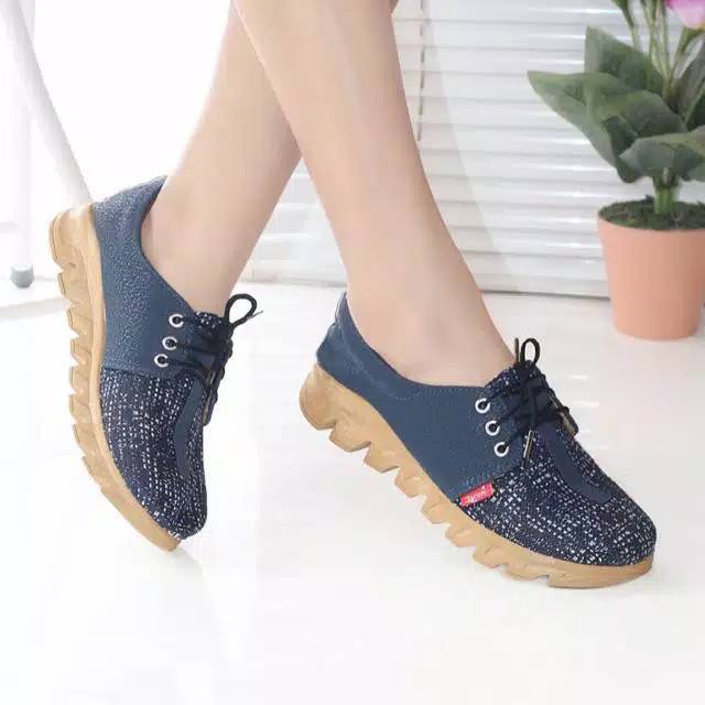 Sepatu Wanita Sneakers Tali Murah Casual Shoes Cewek Kulit DH06-4