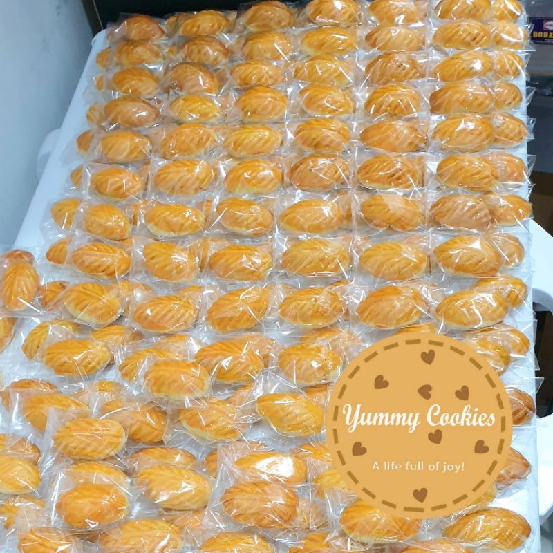 

Kue Nastar Daun Jumbo Wisman Premium / Kue Isian Nastar Terenak / Kue Kering Wisman / Kue Nanas / Kue Khas Imlek / Kue Natal / Kue Tahun Baru / Hampers Kue Kering