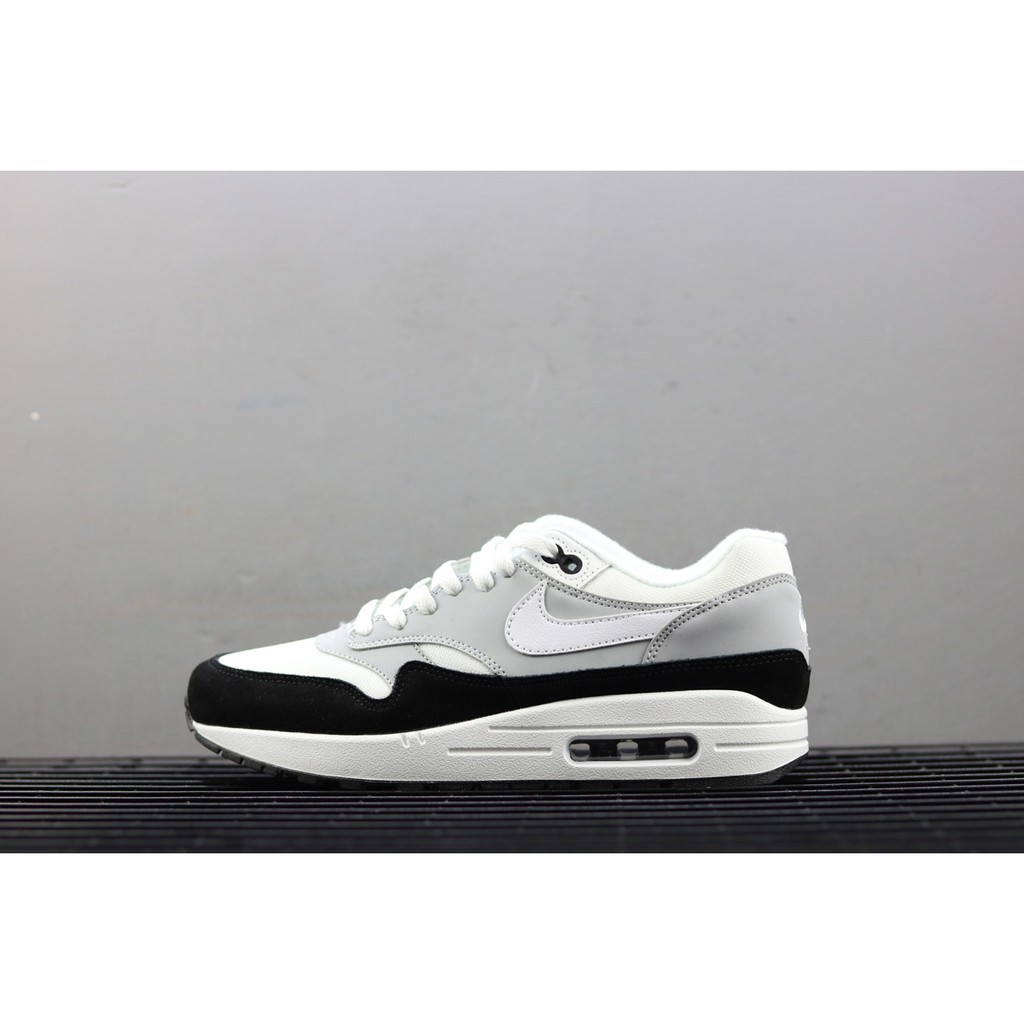 grey and white air max 1