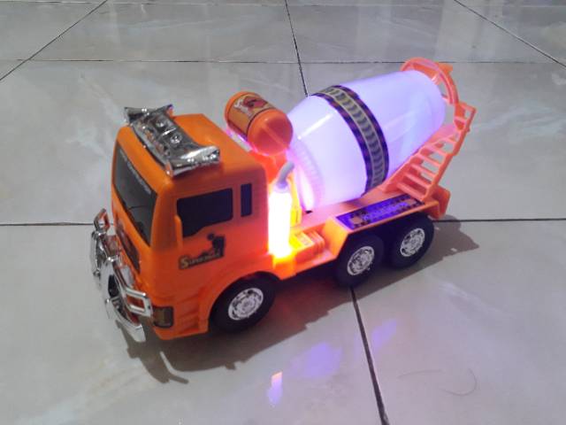 MAINAN TRUK MOLEN BUMP GO - MIXER TRUCK MOBIL BATERAI ANAK EDUKATIF