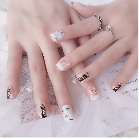 Nail Art 24 Pcs Kuku Palsu Warna Putih Hitam Dan Emas Mewah Shopee Indonesia