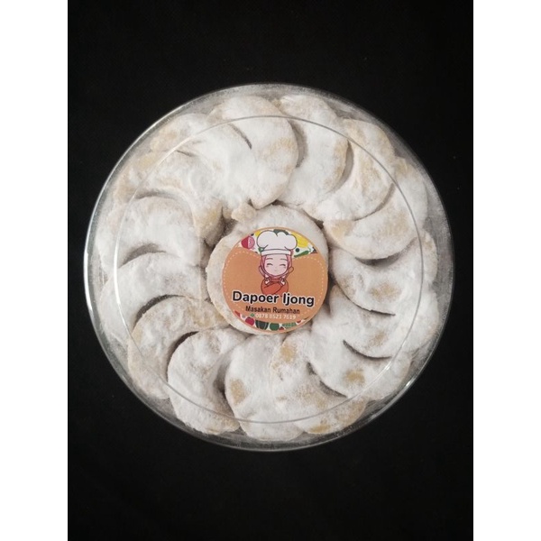 

Kue Putri Salju