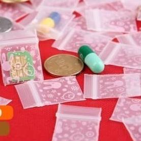 

Plastik Kemasan Klip Kecil Besar Motif Ziplock Berkualitas Tebal - 1.8 X 2.6