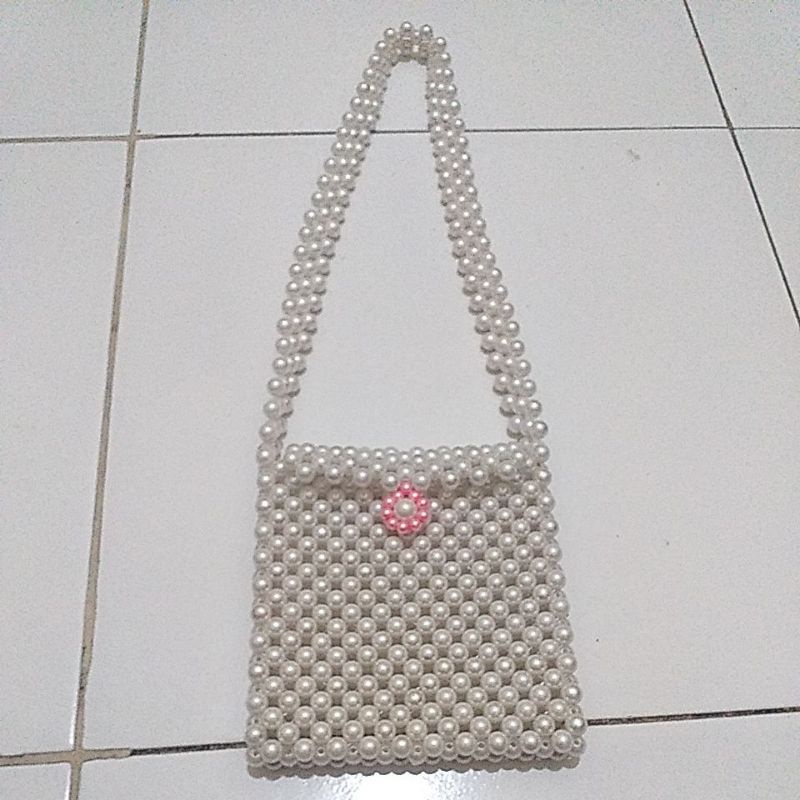tas mutiara manik