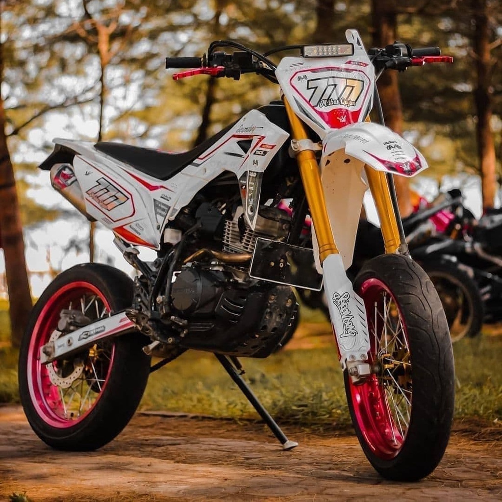 Jual Decal Crf 150 L Full Body Desain Tekno Decal Crf Hologram Decal Crf Putih Merah Hitam