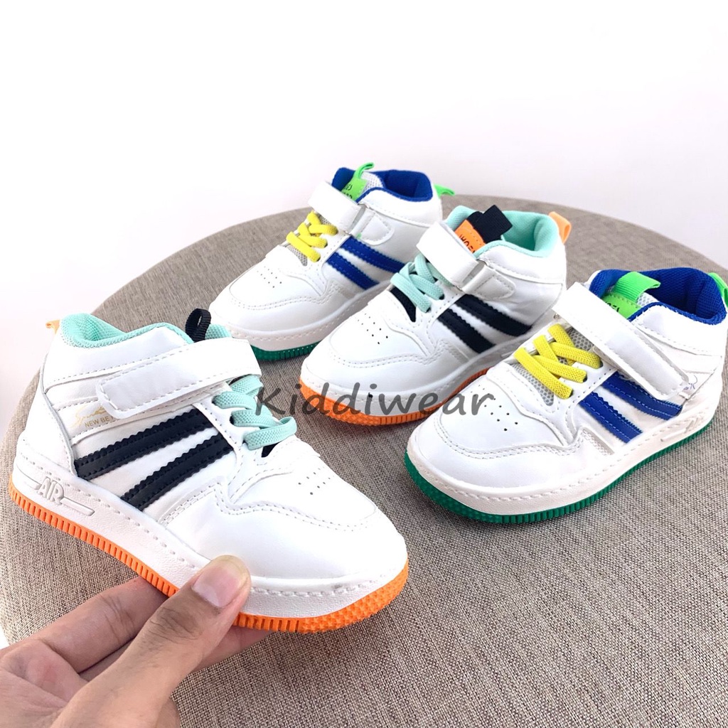 (Kiddiwear) Sepatu Sneaker Anak / Sepatu Import MBK95