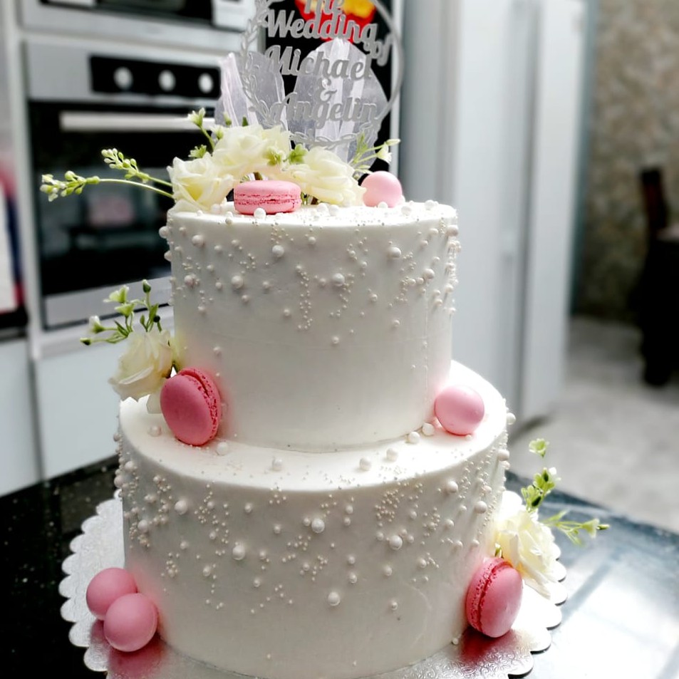 Wedding Macaroon Cake