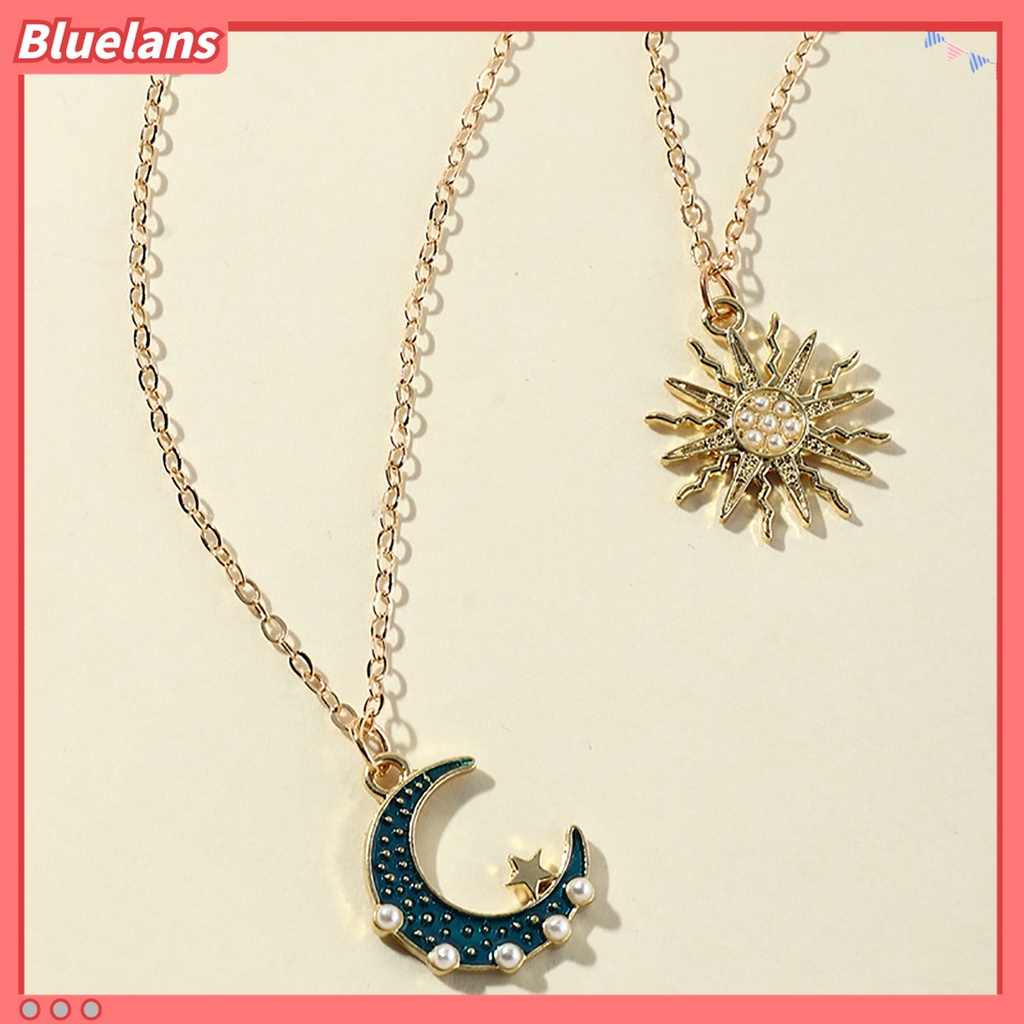 Kalung Liontin Matahari Bulan 2 Lapis Aksen Berlian Imitasi Gaya Vintage Untuk Wanita
