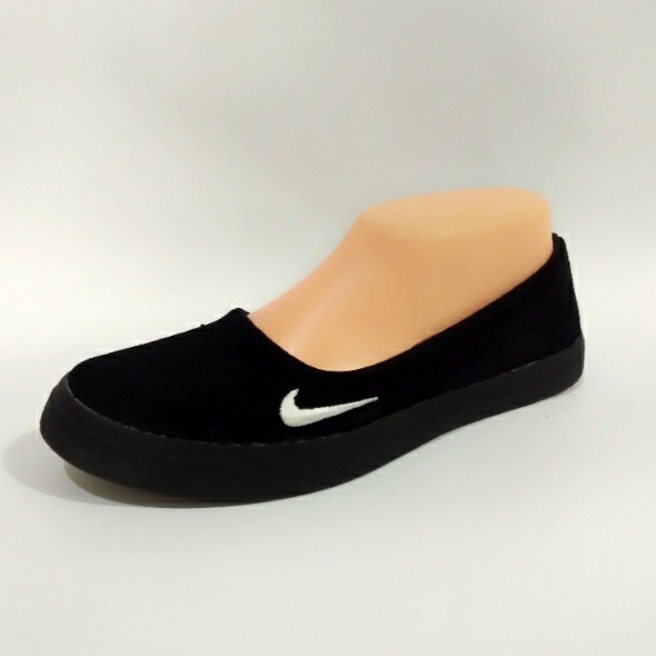 SEPATU WANITA SLIP ON 01 HITAM HITAM.SEPATU FLAT.SEPATU HIJABERS.SEPATU KERJA.SEPATU SANTAI