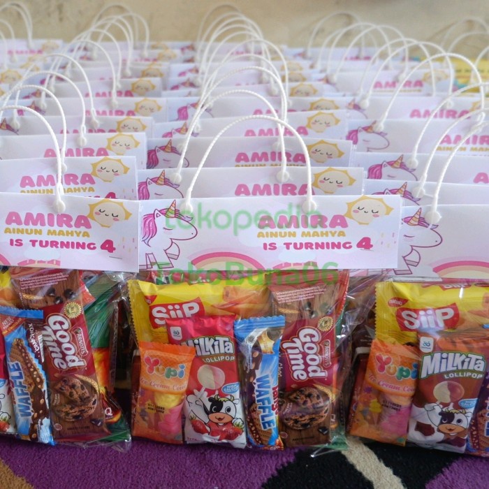 

NEW Bingkisan ulang tahun anak custom design + nama (B)/ Snack ulang tahun