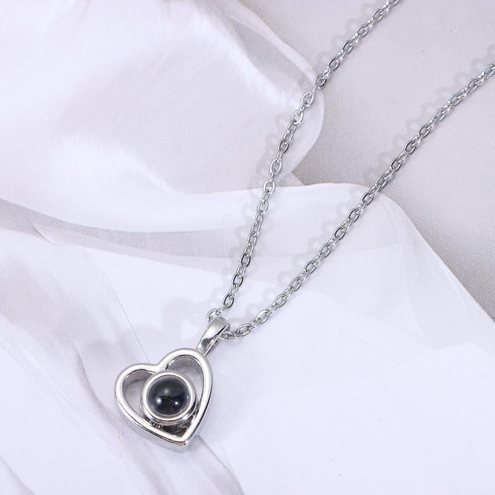 Kalung Proyeksi SOLIGHTER Fashion Kalung Klavikula Hari Valentine Stainless Steel