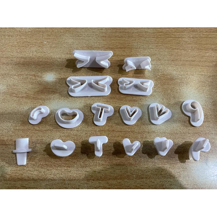 

Emboss cutter Eye for emoji Character 16 pc set