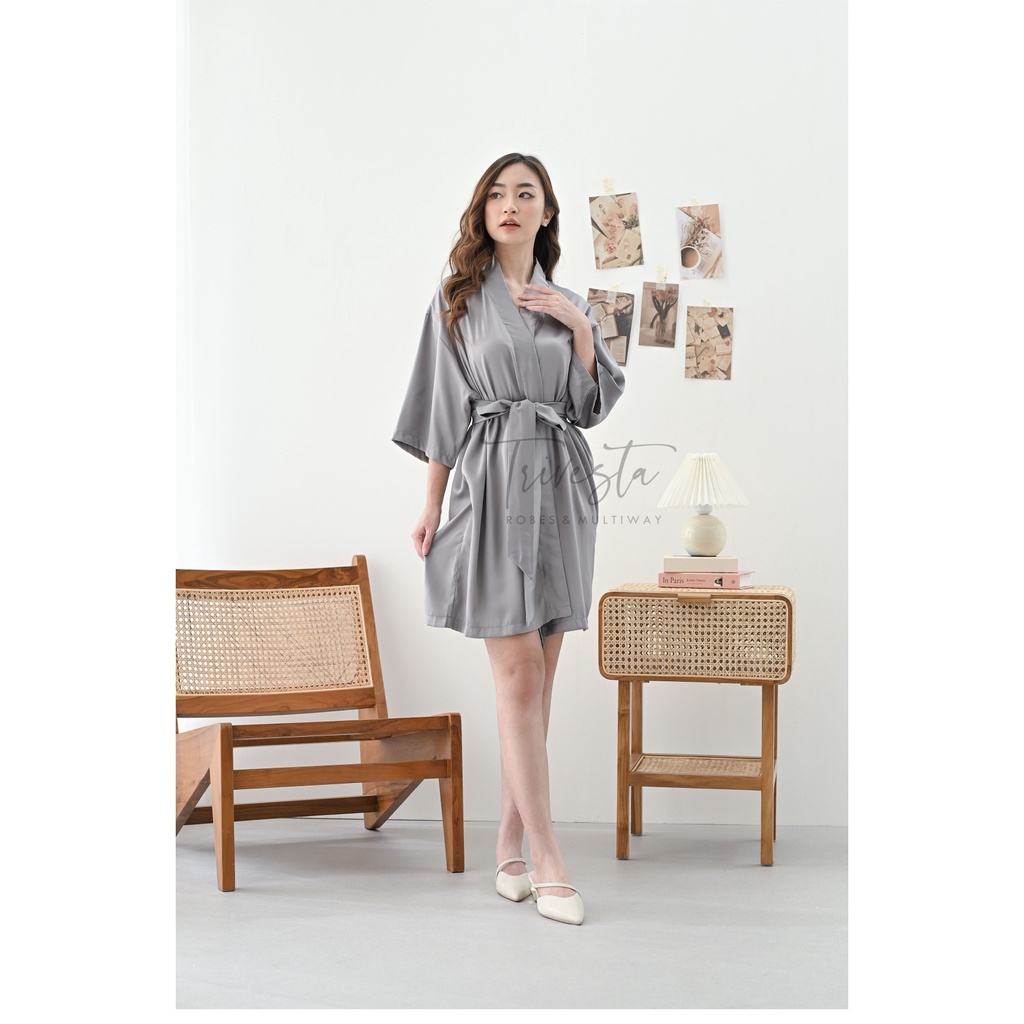 Basic Robe - KIMONO BRIDESMAID SATIN WARNA GREY / ABU  + FREE BORDIR (TULISAN BEBAS BISA NAMA)