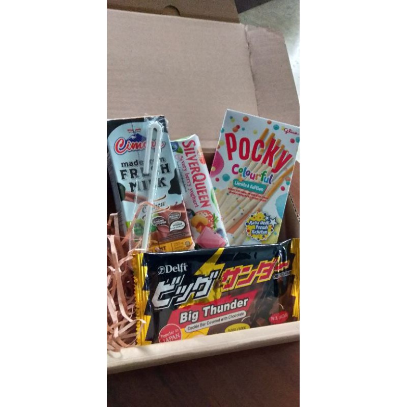 

Snack box / Gift Box / Kado Snack / Hadiah Tulungagung