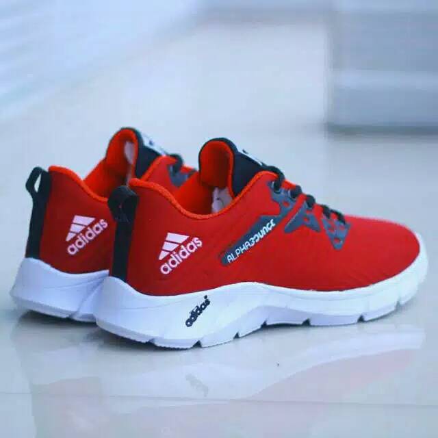 Alpahabond / sepatu sneakers / sepatu olahraga / sepatu running / sepatu badminton