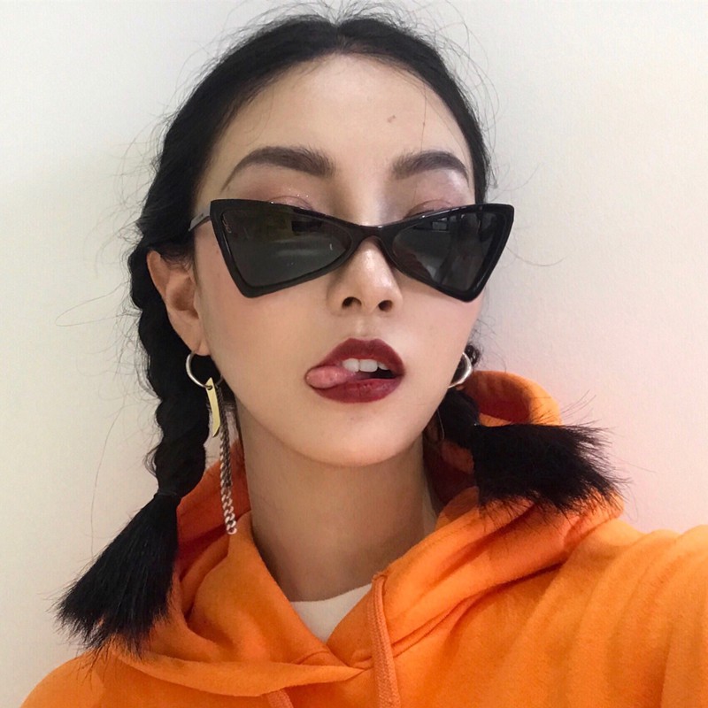 (YUZHU) TERSEDIA &amp; COD Kacamata Wanita Hitam Wanita Model Korea Ulzzang Retro Cat-eye Segitiga Untuk Pasangan Kucing Kaca Mata Vintage Gaya Cewek Sunglasses