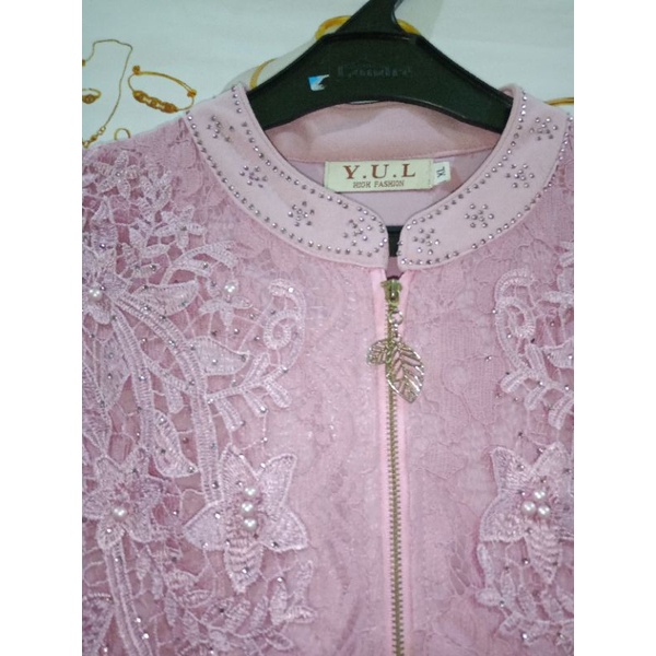 BRUKAT DRESS KEKINIAN