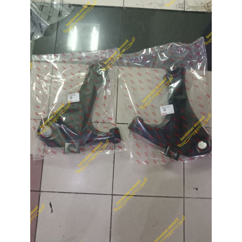 LOWER ARM KEPAK ARM TARUNA KARBURATOR 1SET 2PCS LOWER ARM DEPAN TARUNA LAMA