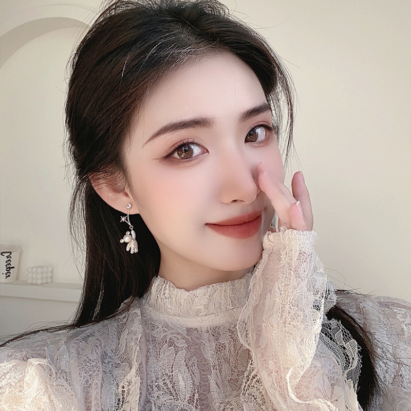 Busur simpul anting beruang lucu fashion temperamen gadis anting bintang