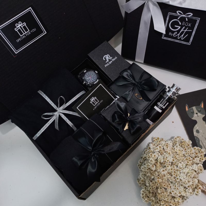 HAMPERS COWOK PREMIUM GIFT BOX ULANG TAHUN WISUDA GRADUATION