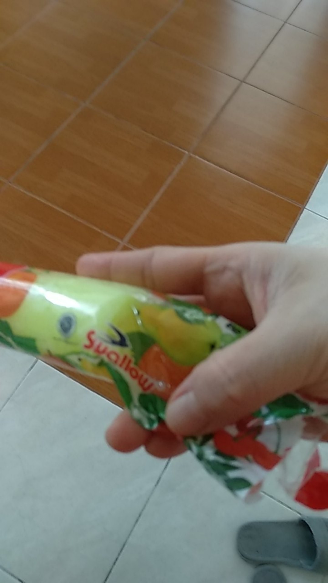 Swallow Fruit Fresh Kamper / Kapur Barus Toilet Wangi Buah Isi 6