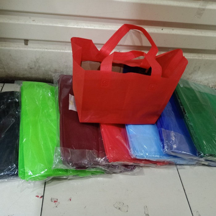 

✨ BISA COD ✨ tas kain spunbond buat nasi kotak 22 isi 12 pcs terlaris