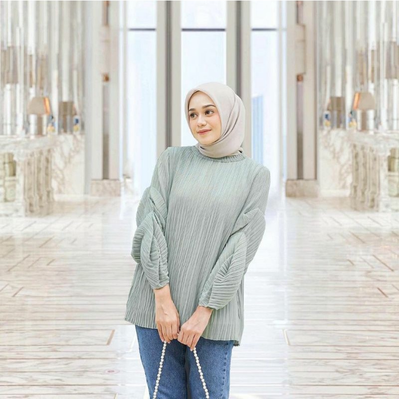 pleats blouse - Vanilla hijab