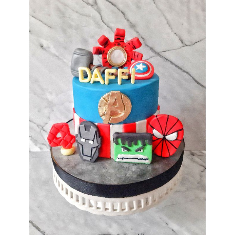 

Avengers Cake Custom Kue