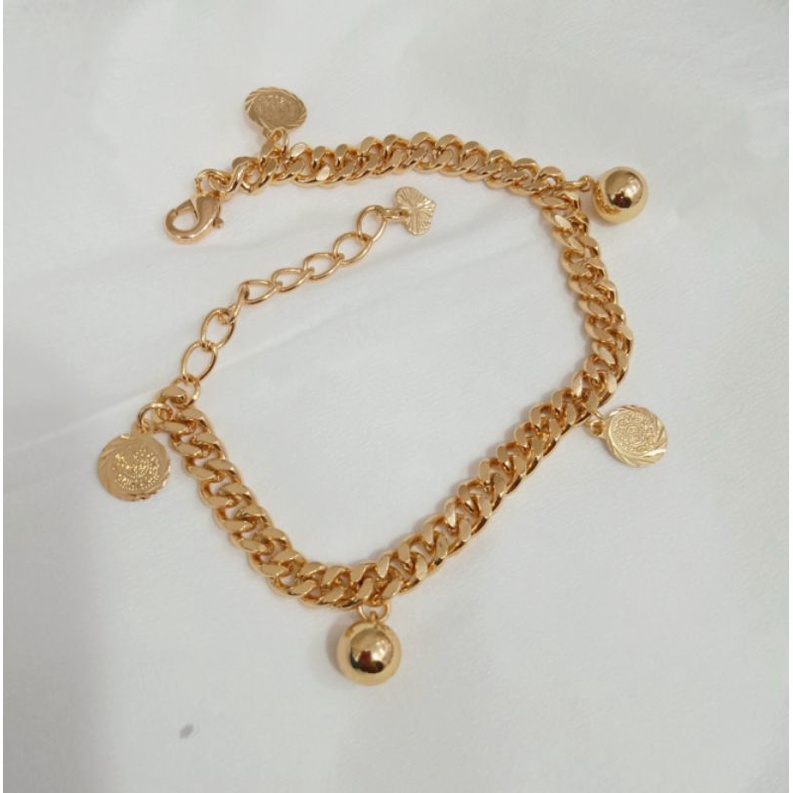 C-90.Gelang tangan  wanita xuping berlapis emas uk18cm.