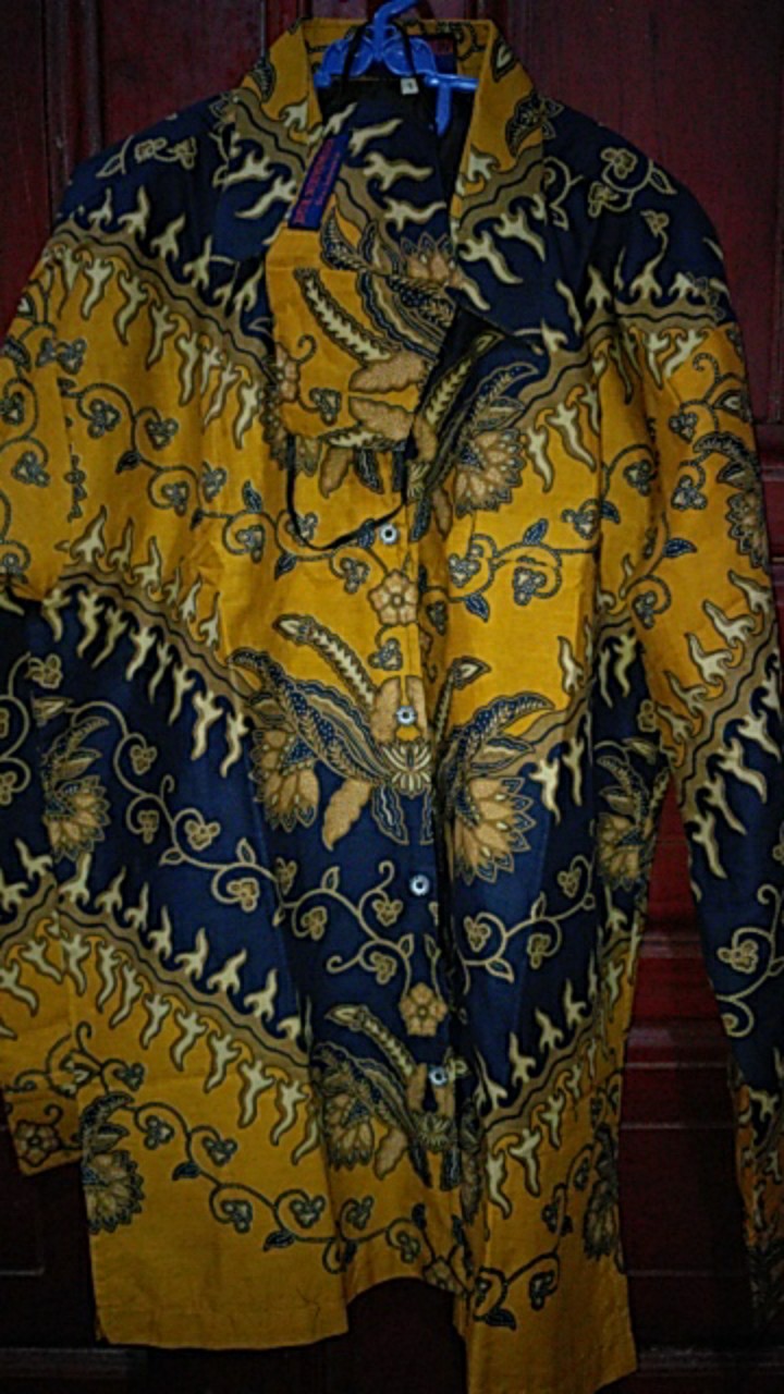 Batik Ndoromesem Lengan Panjang Ajotosatru Kuning Navy Katun Halus