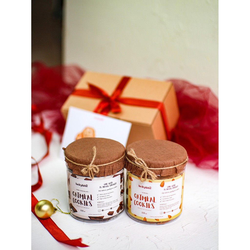 Hampers / Gift Box / Kado - Oatmeal Cookies 2 Jar + FREE Greeting Card + Pita + Bubble Wrap | LUCKYBITE