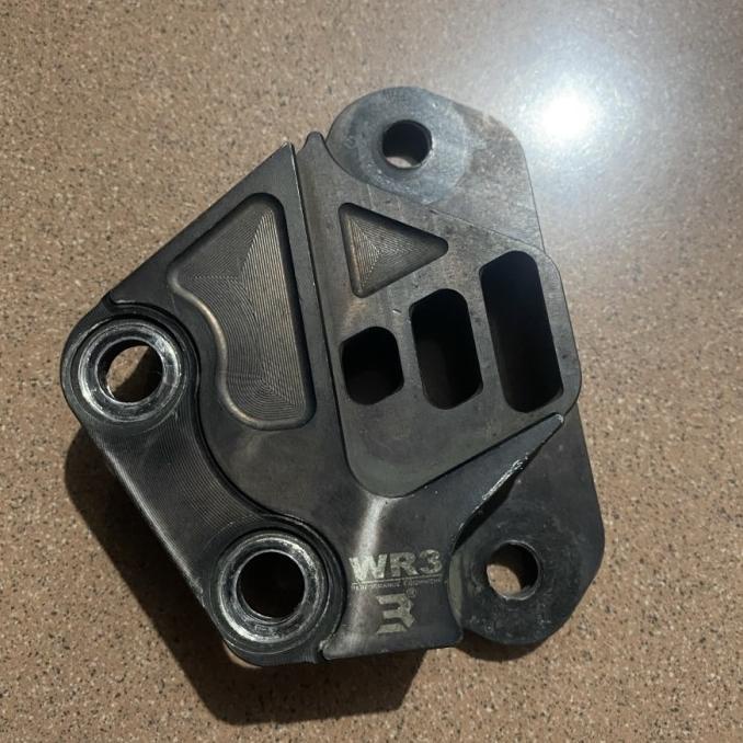 Breket Bracket Brembo 4P Xmax arttec93 Segera Dapatkan