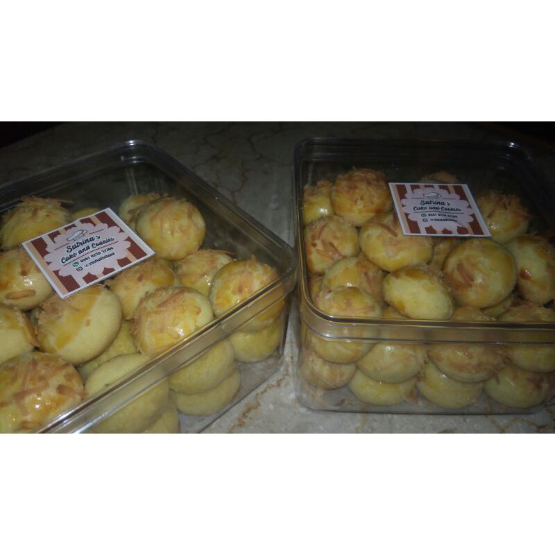 

Paket coklat kue lebaran