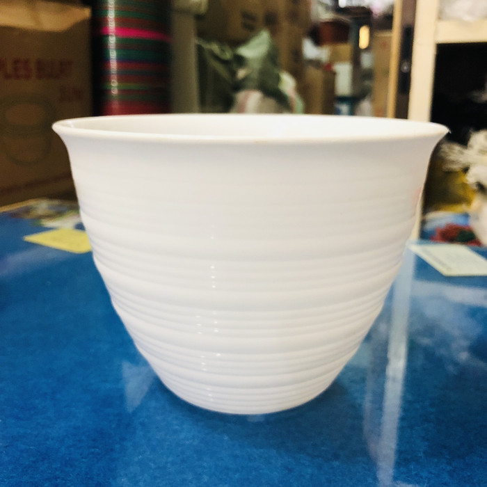 Pot bunga plastik guci putih no 18