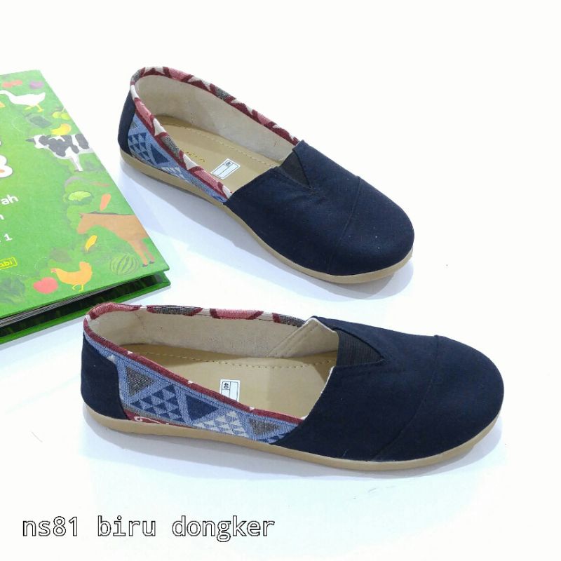 Borneo Sepatu Flatshoes flat Kanvas NS81