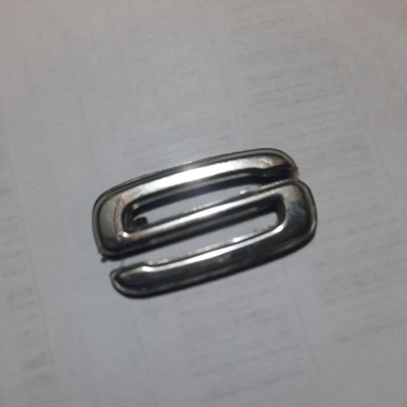 Emblem Logo Scoopy Timbul 2021-2022 Huruf (S) Silver Original Honda 86836-K2F-N10ZB