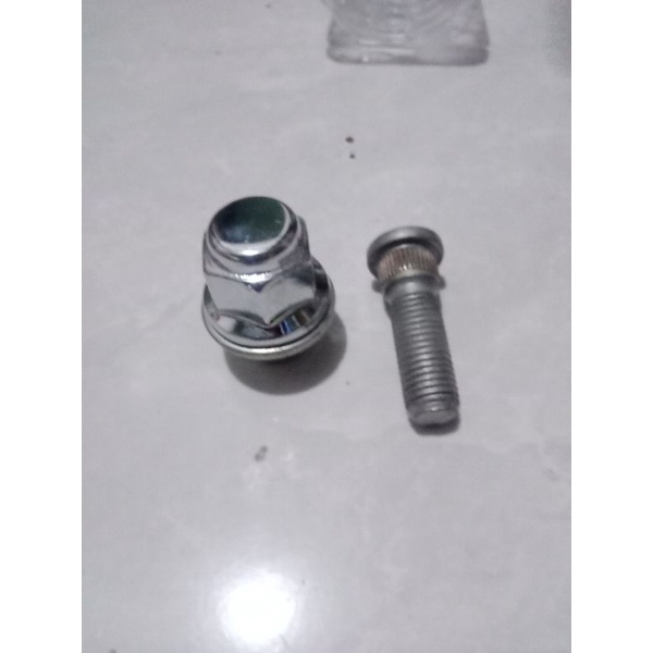 baut set mur roda toyota new yaris vios kunci 21